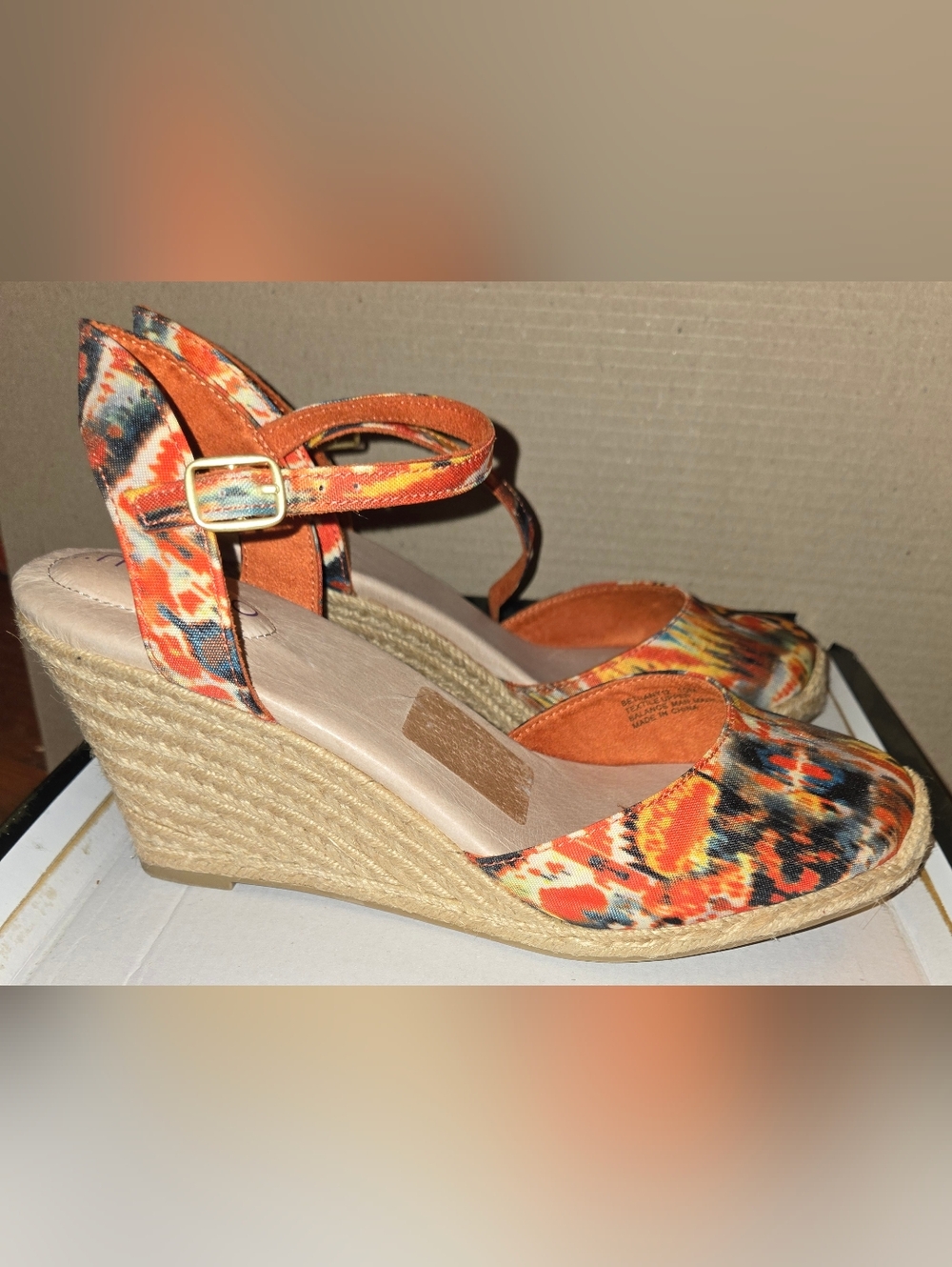 BNIB Me Too Bethany Ikat Espadrille Woven Wedge Heel Sandals Shoes Sz 10 M